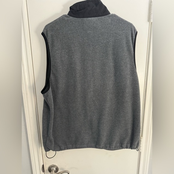 Men’s L Gray Harvard University Fleece Vest - Picture 2 of 2